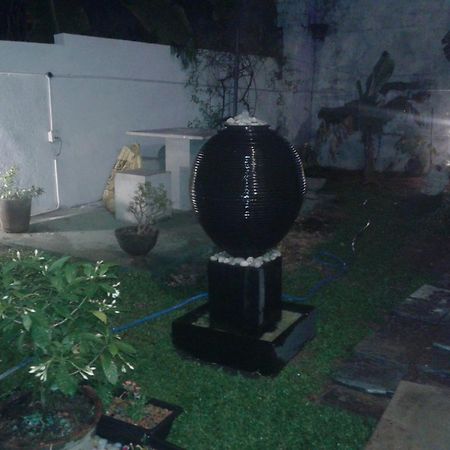 Mini's Residence Colombo Exterior foto